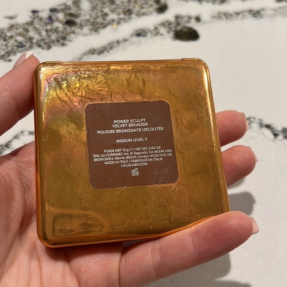 Haus Labs - Picture 4 of 4